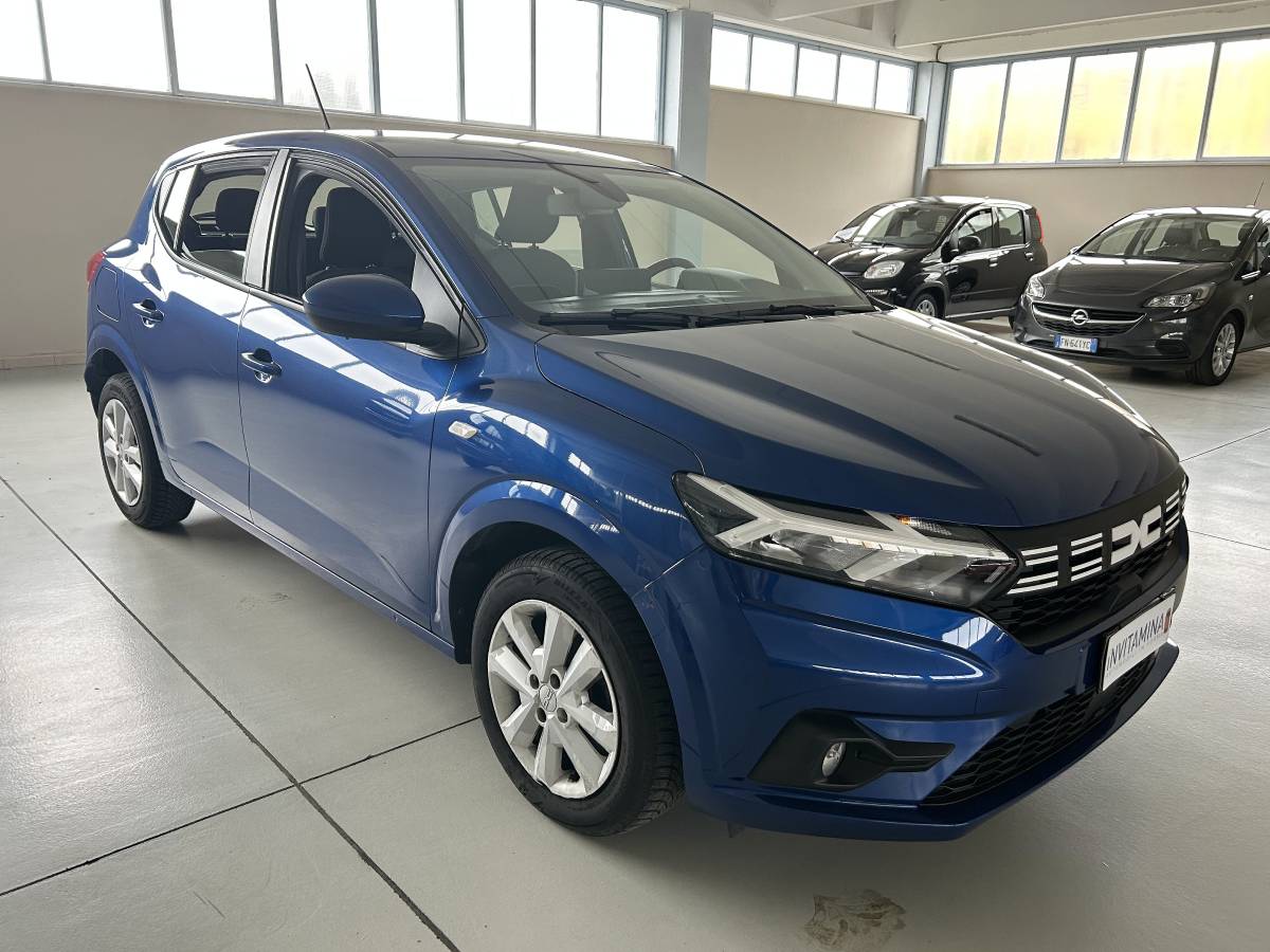 DACIA SANDERO