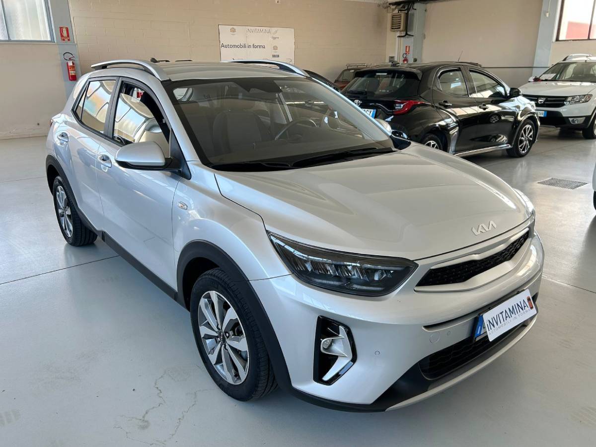 KIA STONIC